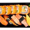 CALIFORNIA MAKI SUSHI. CALIFORNIA MAKI SUSHI.
