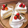 เมนูใหม่วันนี้ Strawberry Shortcake เห็นแบบนี้ข้างในสตรอว์เบอร์รี่อัดแน่นนะค้าาา