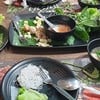 แหนมเนือง (ที่ถูกกินไปครึ่งนึงแล้ว)