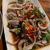 ยำปลาหมึกยัดไส้หมูสับ