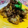 หมูกรอบผัดพริกกระเทียม