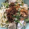 ก๋วยเตี๋ยวเส้นเล็ก+บะหมี่เหลืองแห้งใส่ซี่โครงหมู+หมึก