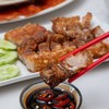 “หมูกรอบฮ่องเฮา” (150.-)