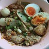 เส้นเล็กยำไข่พิเศษ