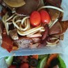 มันฝรั่ง ผลไม้เปรี้ยว หั่นบาง เข้ากับเส้นสปาเก็ตตี้ และเรดซอส ฟินมาก