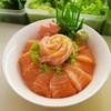 ข้าวหน้าปลาแซลม่อน 249฿