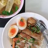 ข้าวขาหมูใส่ไข่