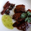 หมูฮ้องสูตรภูเก็ต 4 ชิ้น+น้ำจิ้มซีฟู๊ด (ไม่มีข้าว) หมูฮ้องสูตรภูเก็ต 4 ชิ้น+น้ำจิ้มซีฟู๊ด (ไม่มีข้าว)