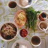 ขนมจีนน้ำย้อย กาดน้ำทอง