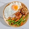 ข้าวหมูก้อนผักย่างไข่ดาว