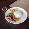 ข้าวกะเพราเนื้อน่องลาย ข้าวกะเพราเนื้อน่องลาย