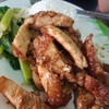 หมูกรอบกระเที่ยม