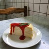 เลิฟมาก แยมสตอเบอร์รี่เปรี้ยวหวานตัดรสชาติเครปเค้กได้อย่างลงตัว 