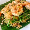 หมี่ผัดชะอมกุ้งสด