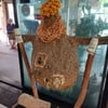 รังแตนในร้าน ใหญ่มาก