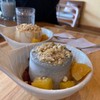 เนื้อเนียนมาก หอมงาดำอ่อนๆ สามารถเลือก topping ได้ 3 อย่าง