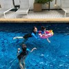 พักพูลวิลล่าก็เล่นหน้าห้องเลย