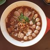 ก๋วยเตี๋ยวเรือยักษ์