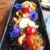 อกไก่ซอสส้ม (99฿) รสชาติดี..