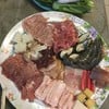 หมูกระทะมีแบบสั่งเป็นชุดกับบุฟเฟต์ น้ำซุปคือดีมาก