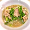 ราดหน้าหมี่ขาว