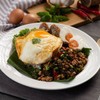ข้าวกะเพราไข่รวมมิตร หมู. ข้าวกะเพราไข่รวมมิตร หมู.