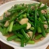 ต้นกระเทียมผัดหมูสับ
