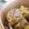 ขนมจีบหมู : พริกไทยเด่น หมูเนื้อละเอียด ดีใช้ได้จ๊ะ