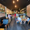 บรรยากาศในร้าน โทนดำ