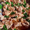 ข้าวกระเพราหมูชิ้น ข้าวกระเพราหมูชิ้น