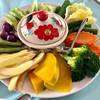 น้ำพริกไข่ปู เสริฟพร้อมผักเคียงเยอะมาก