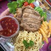 สเต็กหมูพริกไทยดำ +สปาเกตตี้ซอสแดงหมูสับ