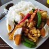 ปลาหมึกผัดไข่เค็มราดข้าว ปลาหมึกผัดไข่เค็มราดข้าว