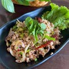ลาบหมูรสชาติ จัดจ้านถูกปาก หอมข้าวคั่วมาก
