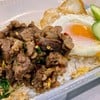 ข้าว ผัดกะเพราเนื้อเสือร้องไห้ย่าง จัดว่าเด็ด!