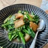 ผัดคะน้าหมูกรอบ