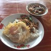 ข้าวราดลาบหมู + ไข่ดาว + ต้มยำไก่