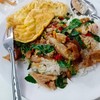 หาทานได้เฉพาะร้านตามสั่งที่มีข้าวขาหมูขายเท่านั้น