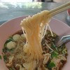 เส้นลวก  ดูไม่ค่อยเท่าไหร่
