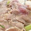 M2 ก๋วยเตี๋ยวเรือเนื้อวากิว : เนื้อเฉือนมาแน่นๆ โปะมาเต็มชามดีจ๊ะ