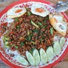 โคตรกระเพรา+ไข่ดาว 3 ฟอง (100 บาท)