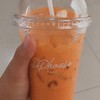 ชาไทยหอม อร่อย หวานน้อยจริงๆนะ ถ่ายขนมปังไม่ทันอะกินหมดแล้ว
