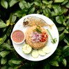 ข้าวผัดน้ำพริกกะปิปลาทูทอด