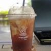 กาแฟมะพร้าวน้ำหอมม เค้าใส่เนื้อมะพร้าวให้มาทั้งลูกเลย ฟินนน