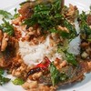 ข้าวกะเพราไข่เยี่ยวม้าทอดกรอบ ข้าวกะเพราไข่เยี่ยวม้าทอดกรอบ