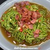ผัดผักบุ้งฝอยเบคอนกรอบ 🥓