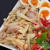 ผัดพริกหน่อไม้ใส่หมูสามชั้นสไลด์ ผัดพริกหน่อไม้ใส่หมูสามชั้นสไลด์