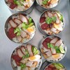 ลูกค้าสั่ง ร้านก็รับทำข้าวหมูแดง หมูกรอบ อร่อยทุกวัน