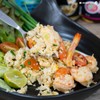  “ข้าวดอกกะหล่ำผัดเนยกุ้ง” (129 บาท) ข้าวจากดอกกำหล่ำผัดกับกุ้งตัวโต ๆ