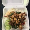 กระเพราไก่ไข่ดาว